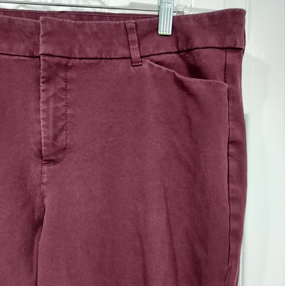 Old Navy Wine High-Rise Pixie Secret-Smooth Pockets Pant in Size 18 - Picture 3 of 11